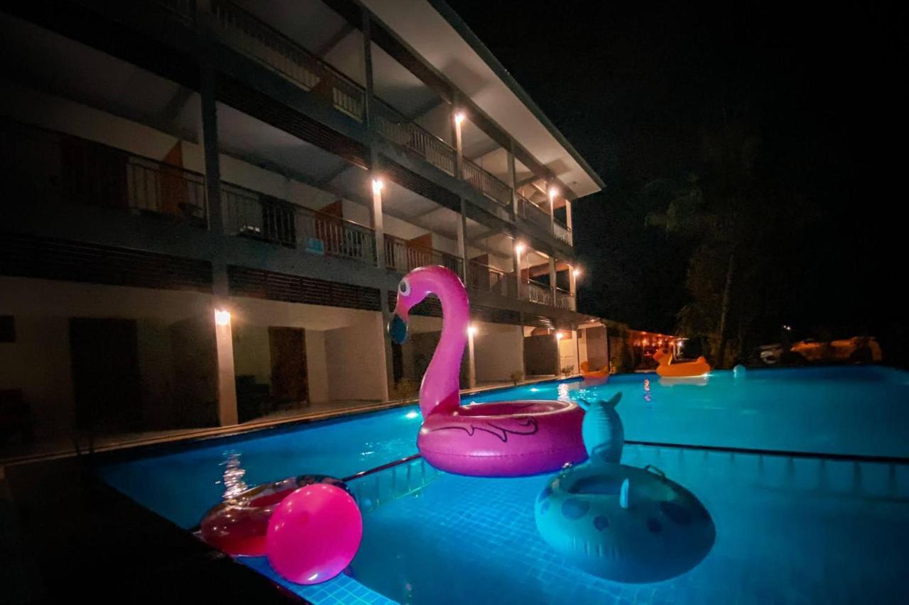 Chanpailin Omarzaa Krabi town Exteriör bild
